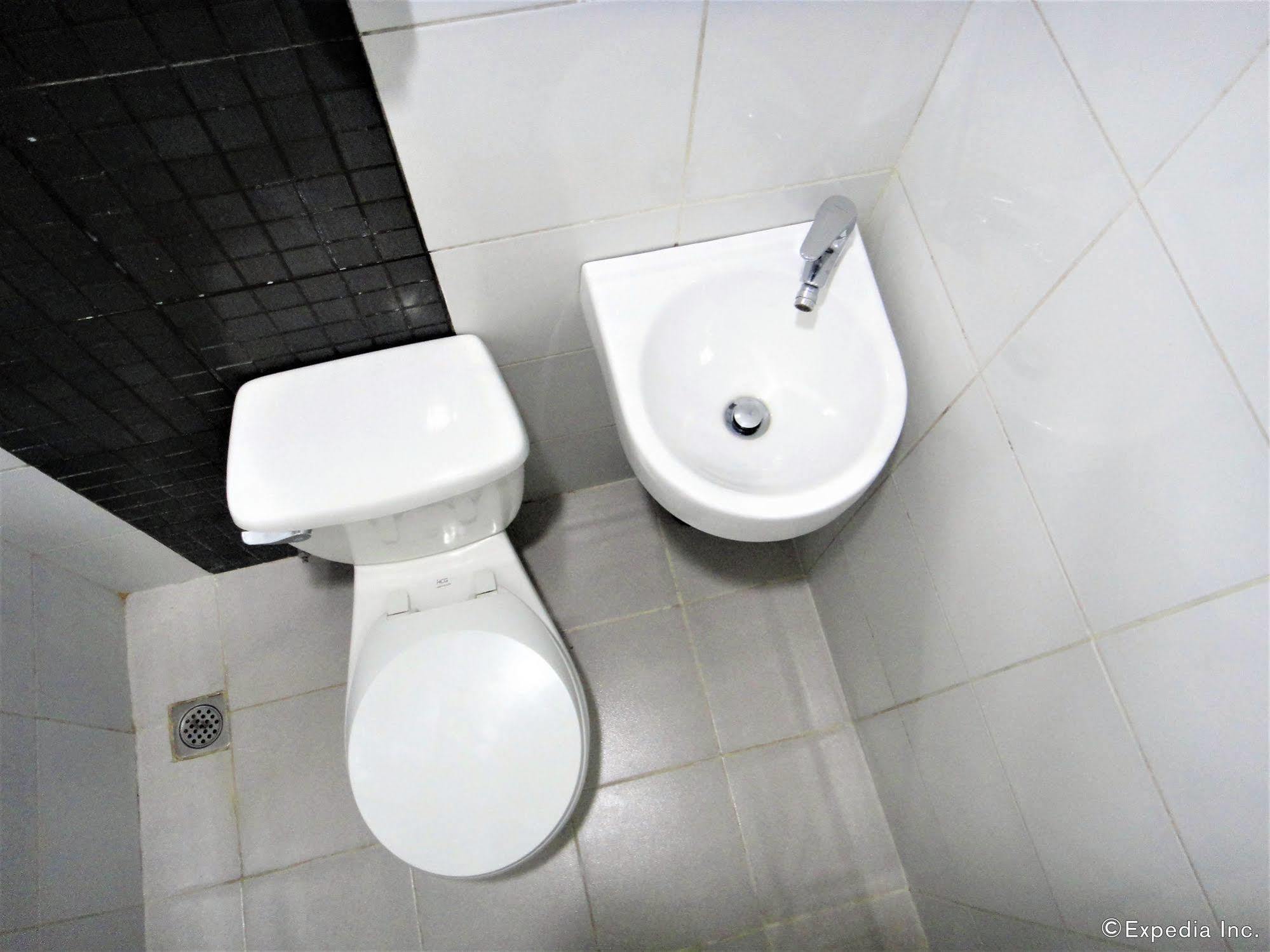 G-Galyx Inn Hotel Cagayan de Oro Exteriör bild