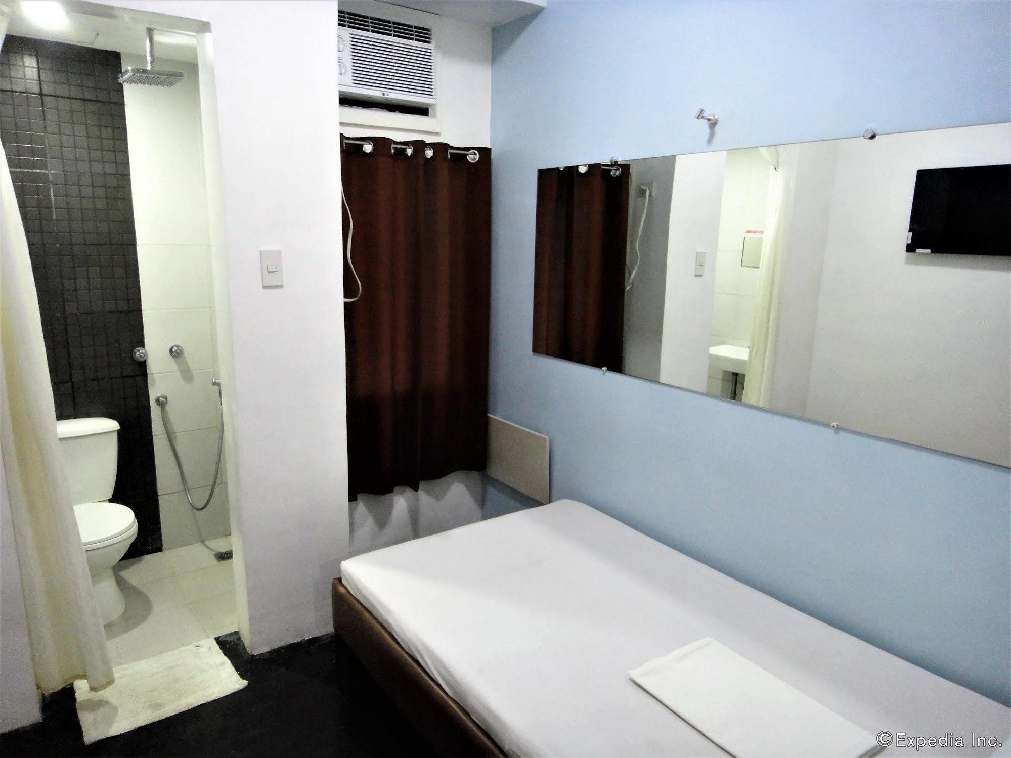G-Galyx Inn Hotel Cagayan de Oro Exteriör bild