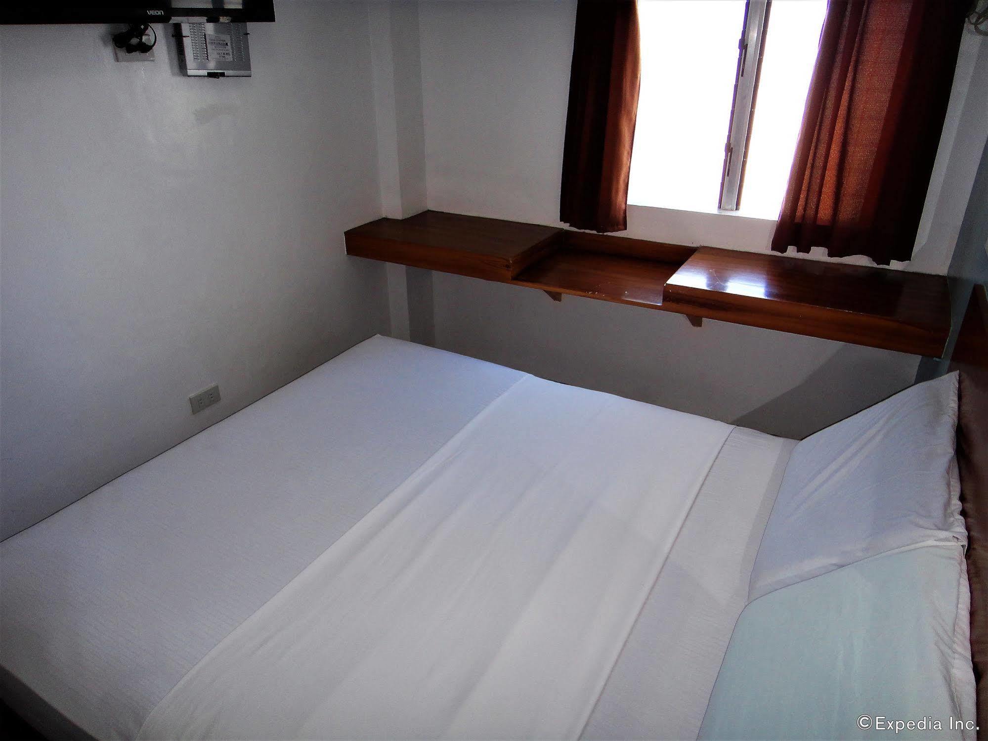 G-Galyx Inn Hotel Cagayan de Oro Exteriör bild