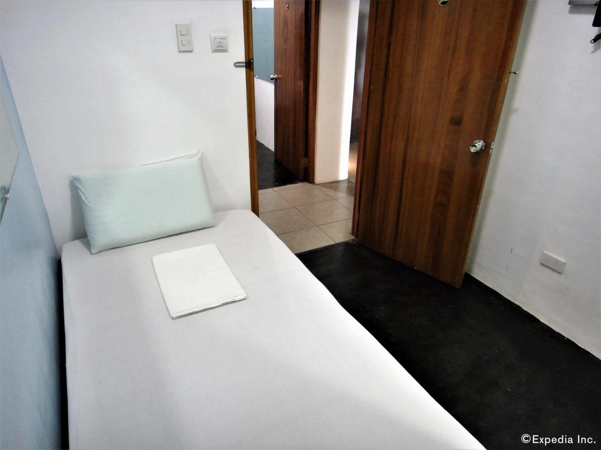 G-Galyx Inn Hotel Cagayan de Oro Exteriör bild