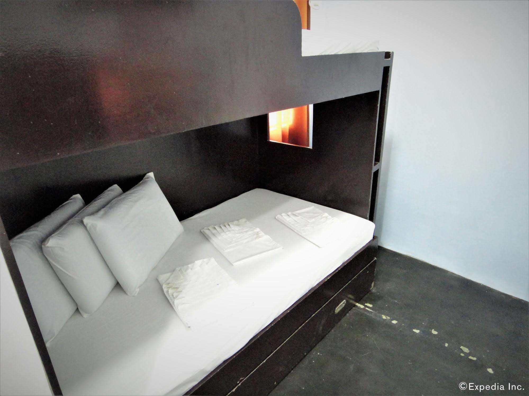G-Galyx Inn Hotel Cagayan de Oro Exteriör bild