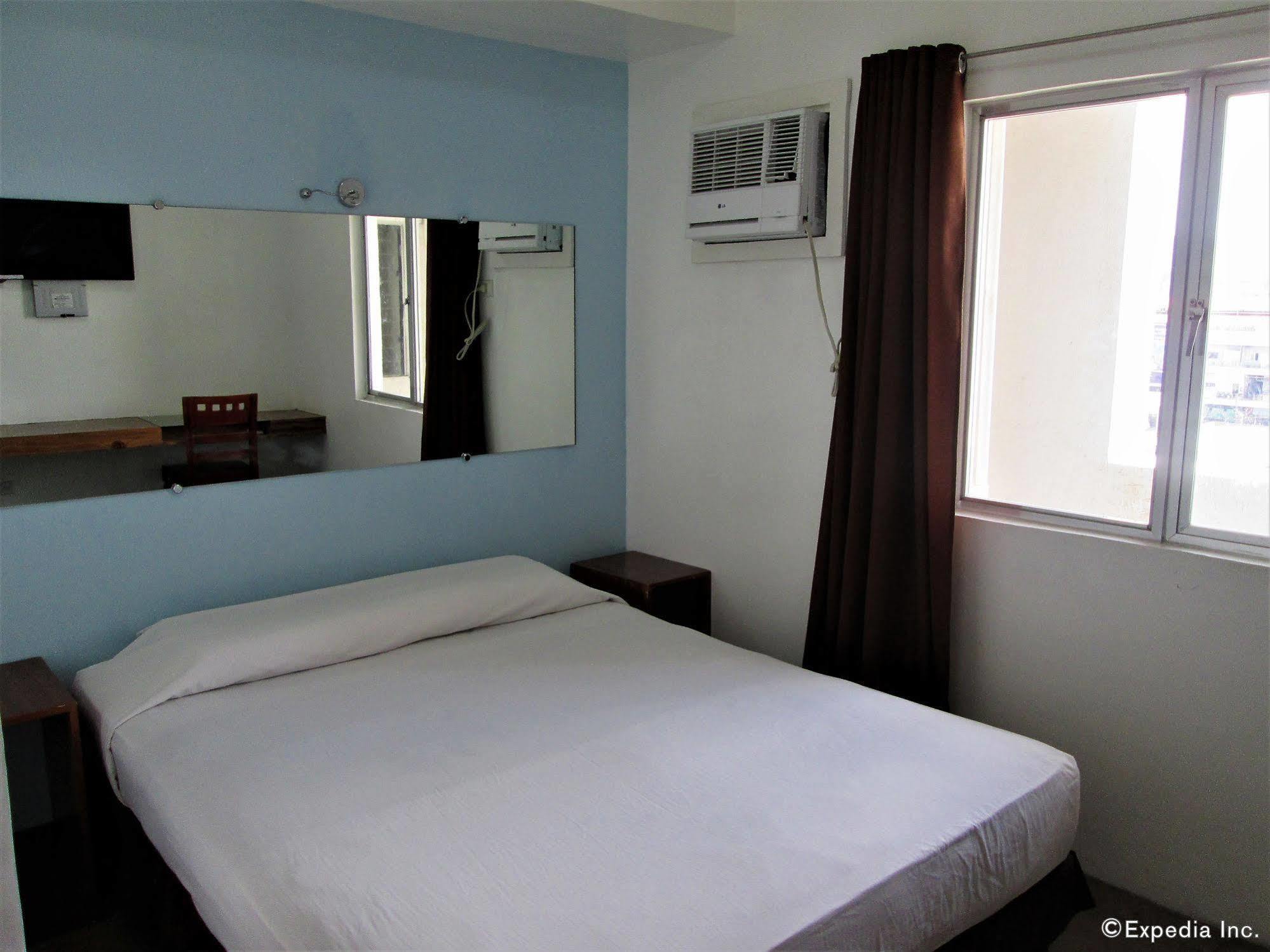 G-Galyx Inn Hotel Cagayan de Oro Exteriör bild